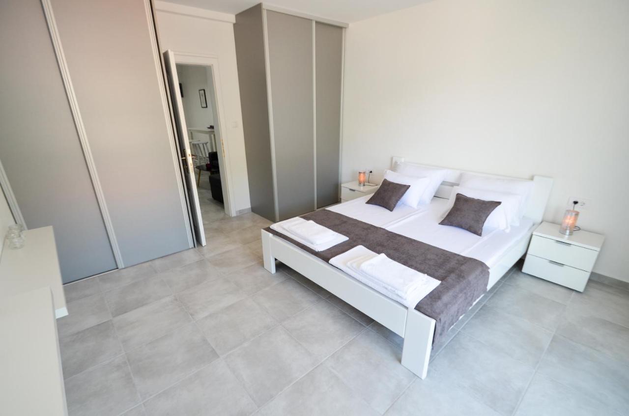 Bay View Apartments Cattaro Esterno foto