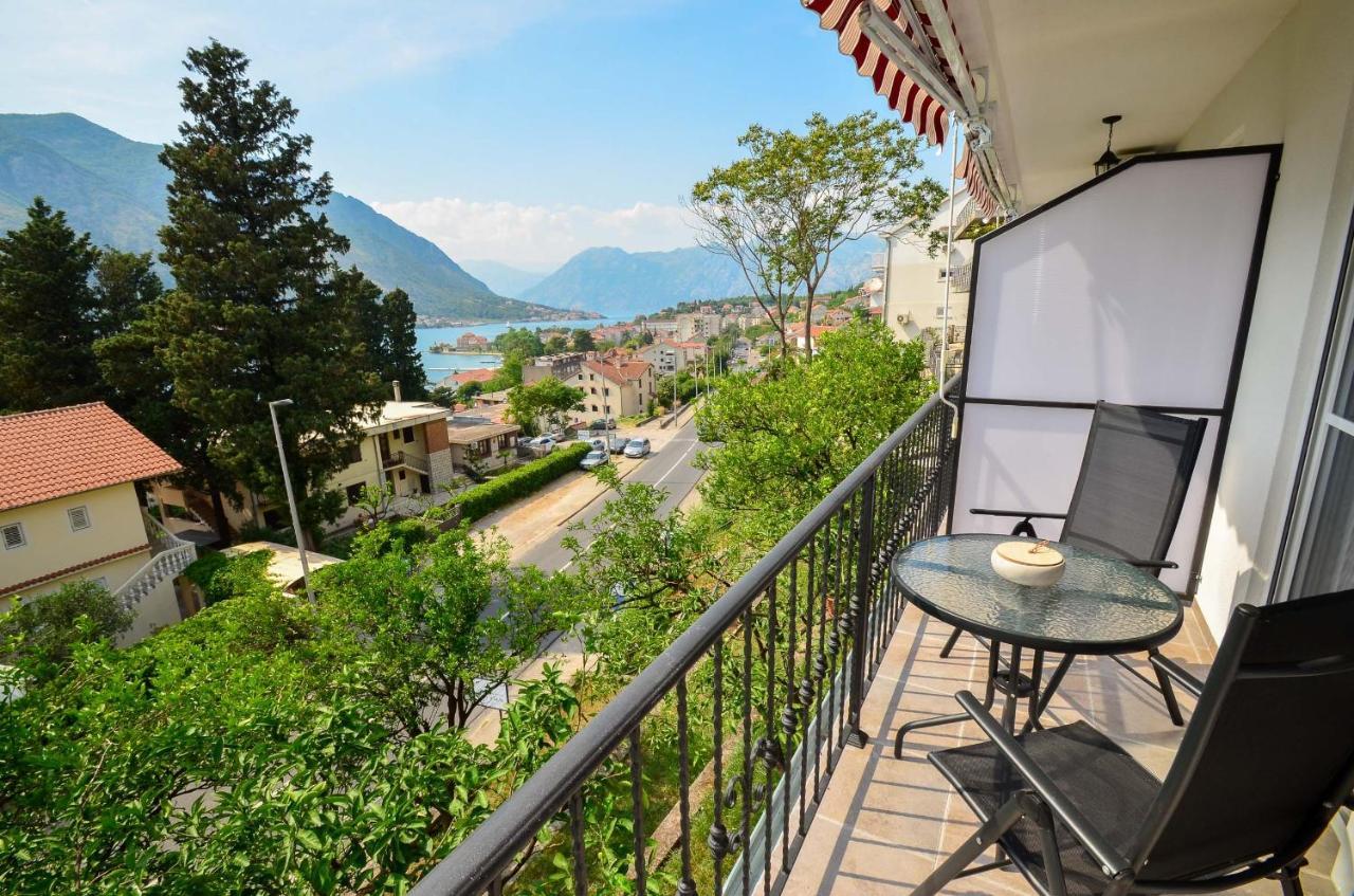 Bay View Apartments Cattaro Esterno foto