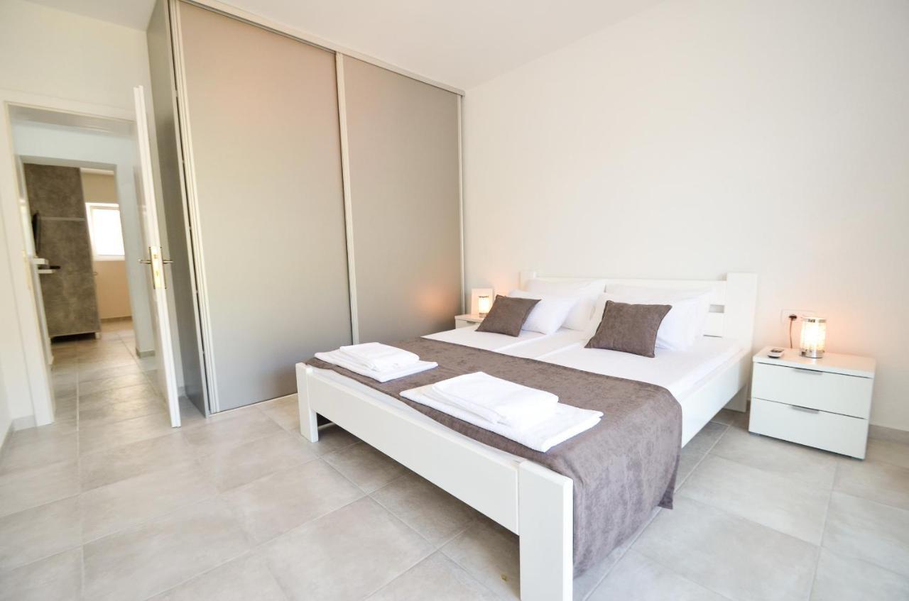 Bay View Apartments Cattaro Esterno foto